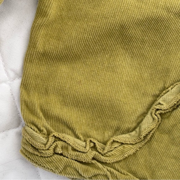 ⭒ 12-18M Olive Green Corduroy Pants Ruffles Pockets Button Spring Summer ⭒ - Picture 3 of 7